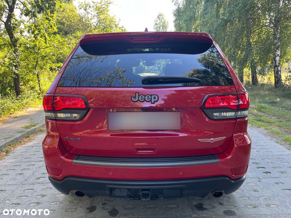 Jeep Grand Cherokee - 17