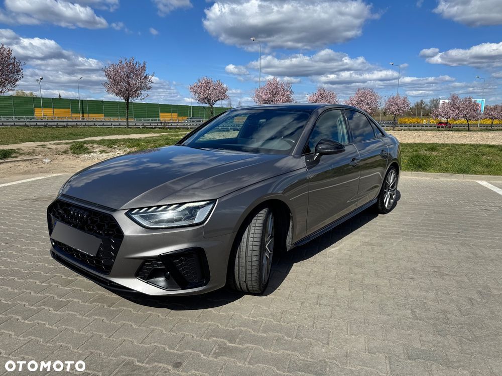 Audi A4 40 TDI Quattro S Line S tronic - 1