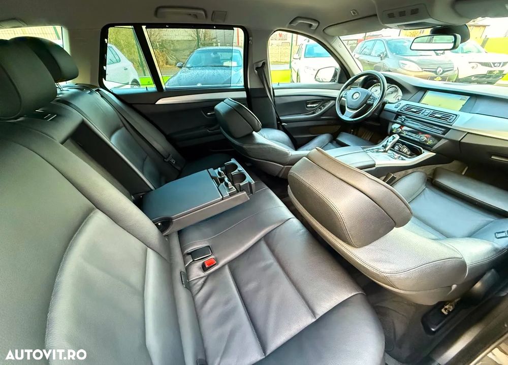 BMW Seria 5 525d xDrive Touring Sport-Aut. Luxury Line - 26