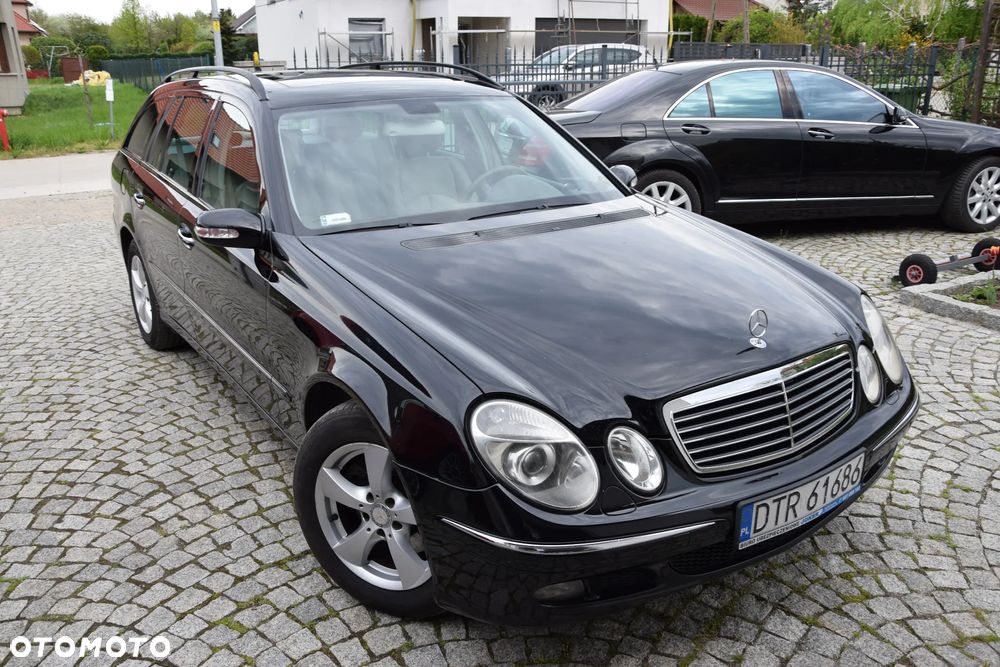 Mercedes-Benz Klasa E 320 T 4 Matic Elegance - 1