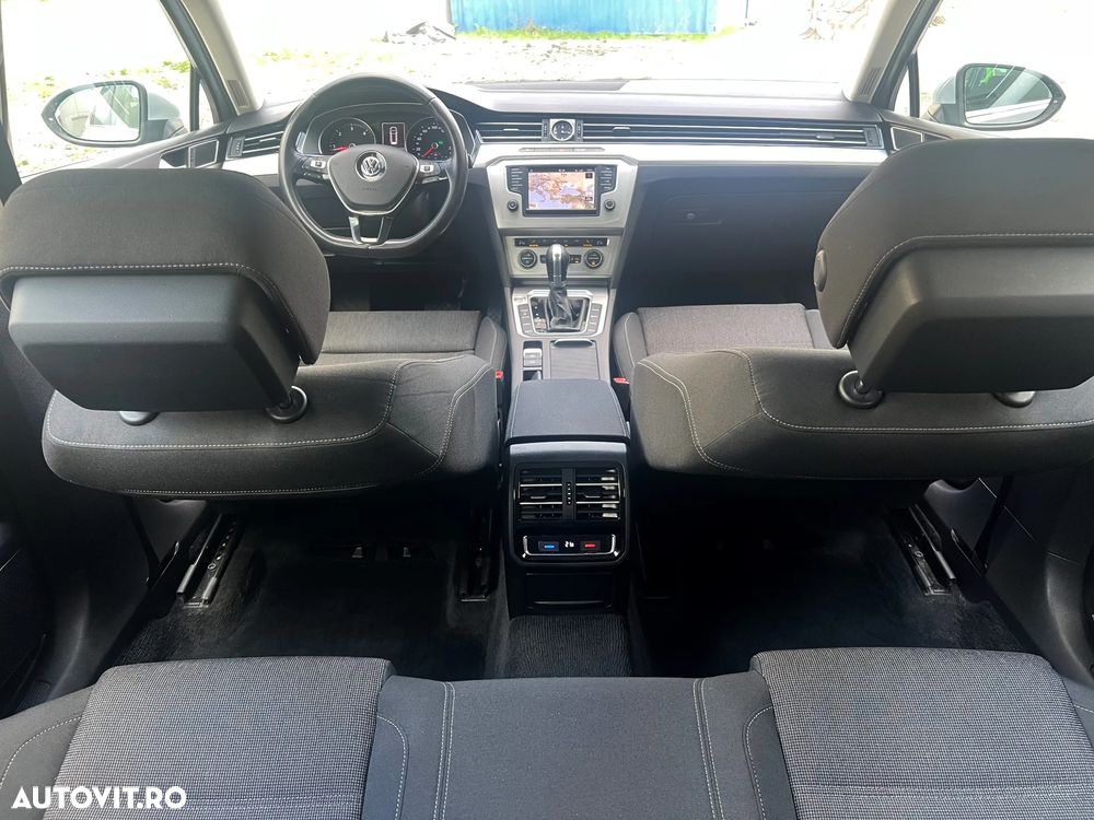 Volkswagen Passat Variant 2.0 TDI DSG (BlueMotion Technology) Highline - 22