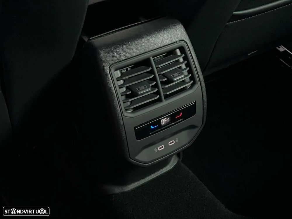 Cupra Formentor 1.4 e-Hybrid DSG Priority - 24
