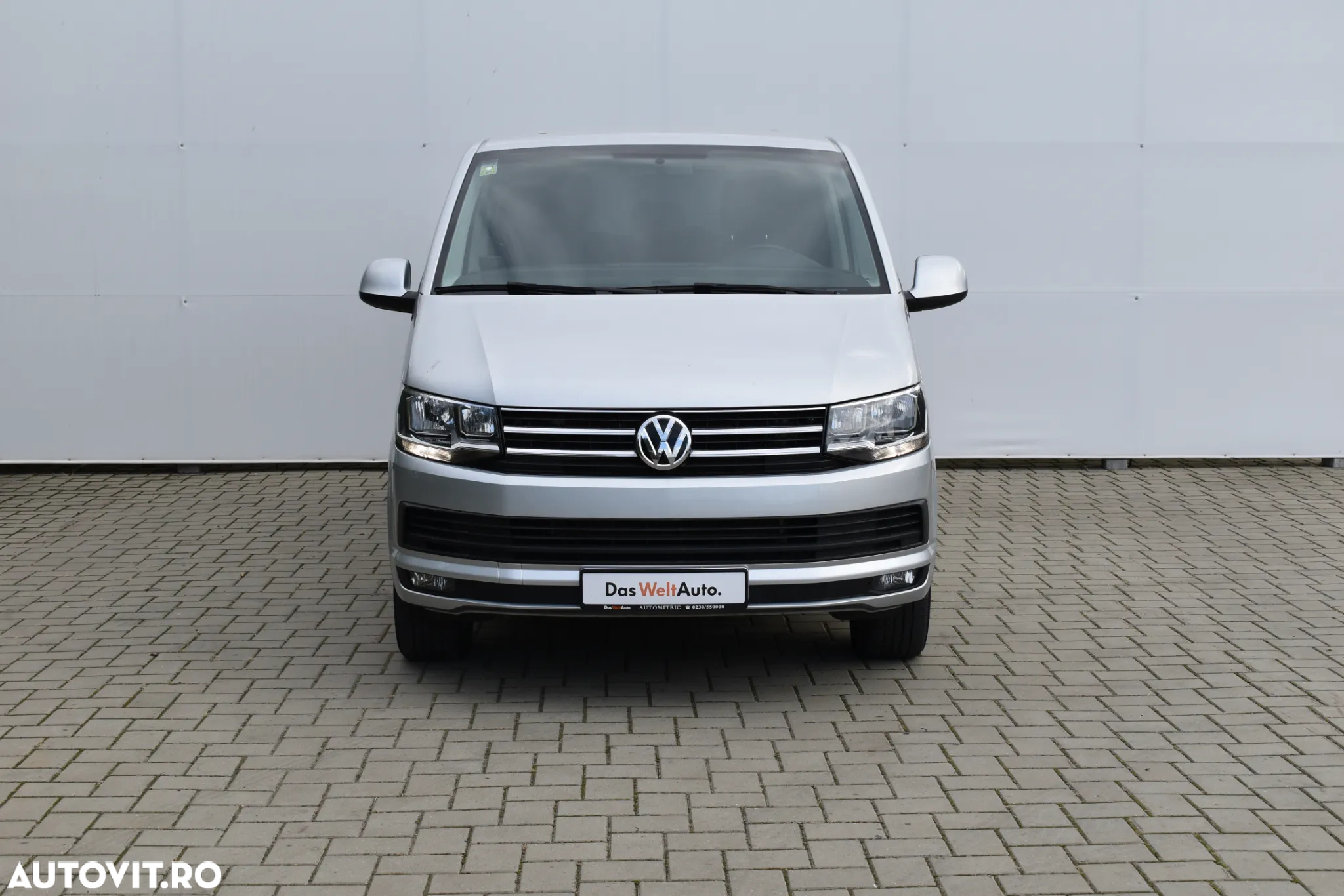 Volkswagen Caravelle T6 2.0 TDI LR Comfortline DSG - 2