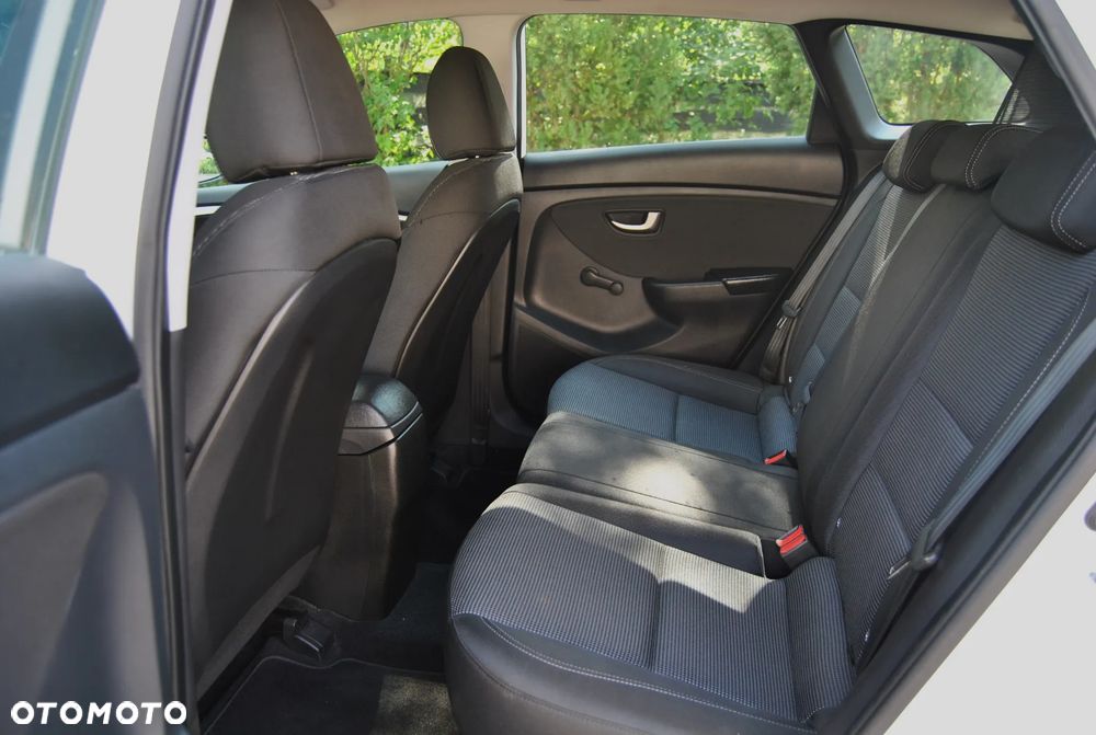 Hyundai i30 1.6 CRDi Style - 6