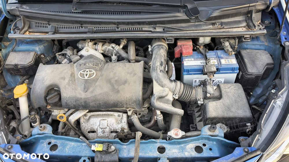 Toyota Yaris 1.5 Dynamic - 8