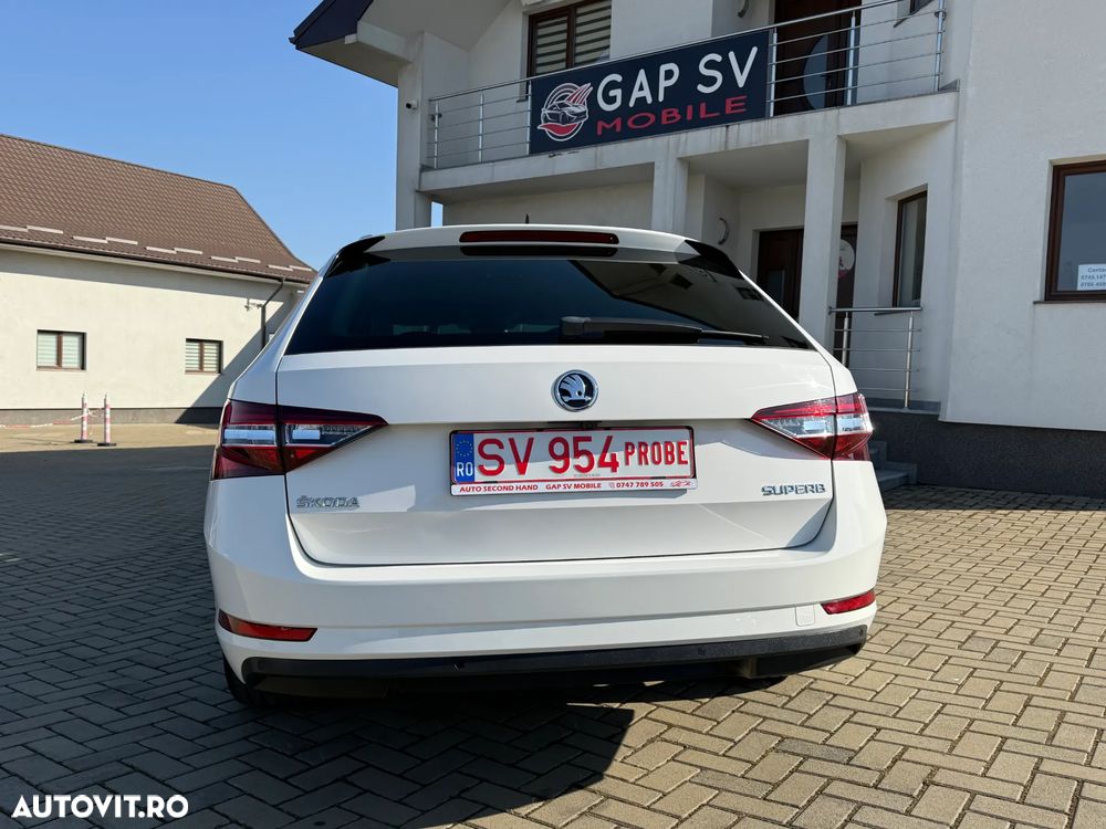 Skoda Superb 2.0 TDI DSG Sportline - 4