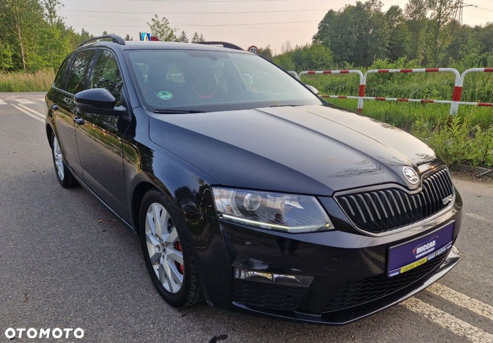 Skoda Octavia Combi 2.0 TDI (Green tec) RS - 36