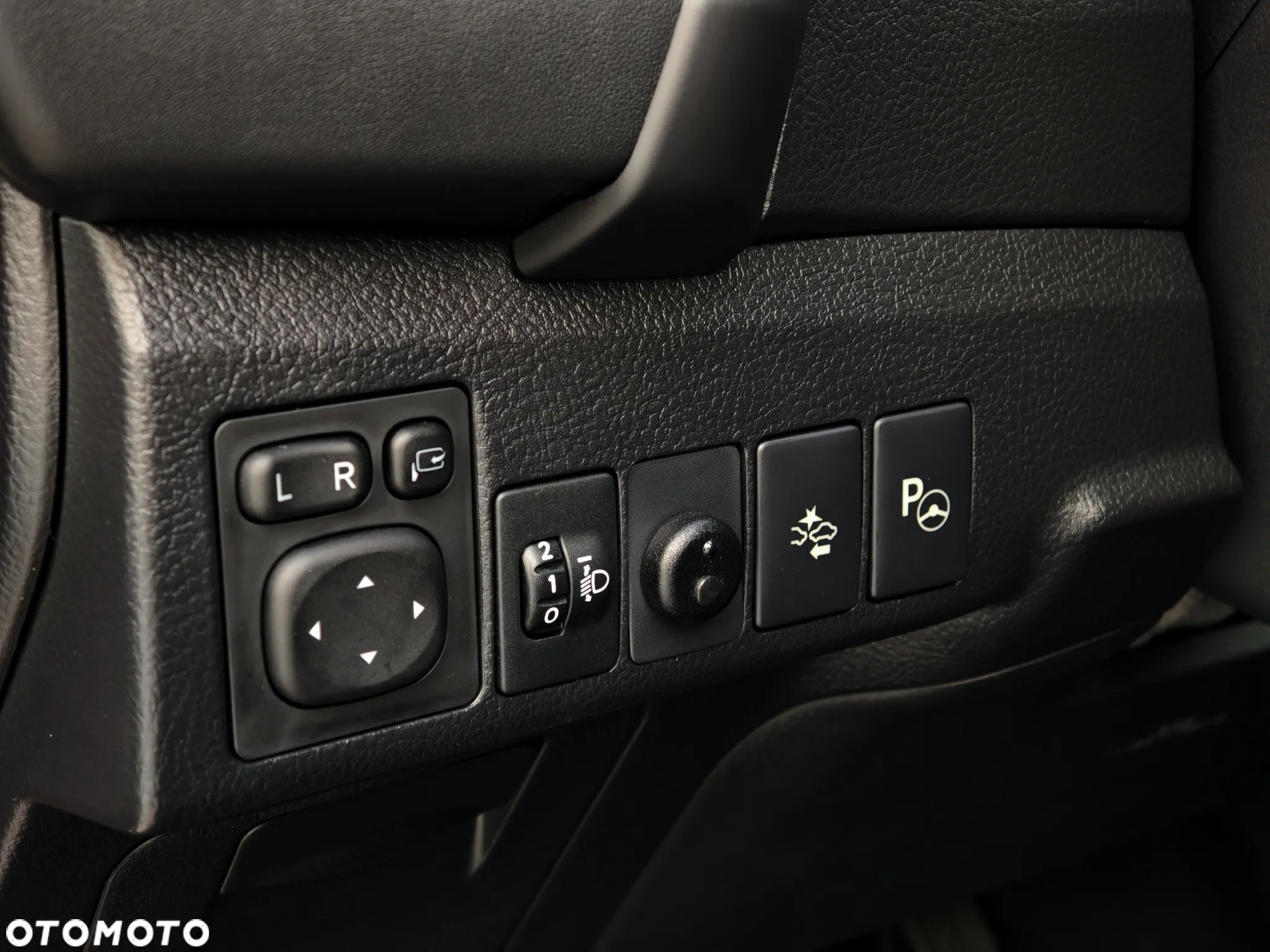 Toyota Auris Hybrid 135 Comfort - 34