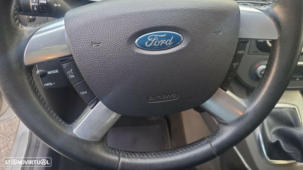 Ford C-Max 1.6 TDCi Titanium - 22