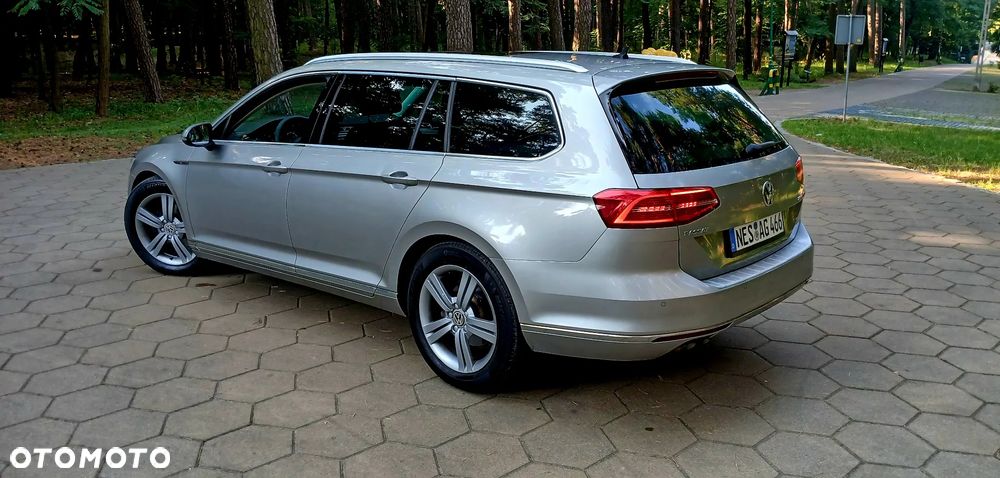 Volkswagen Passat - 2