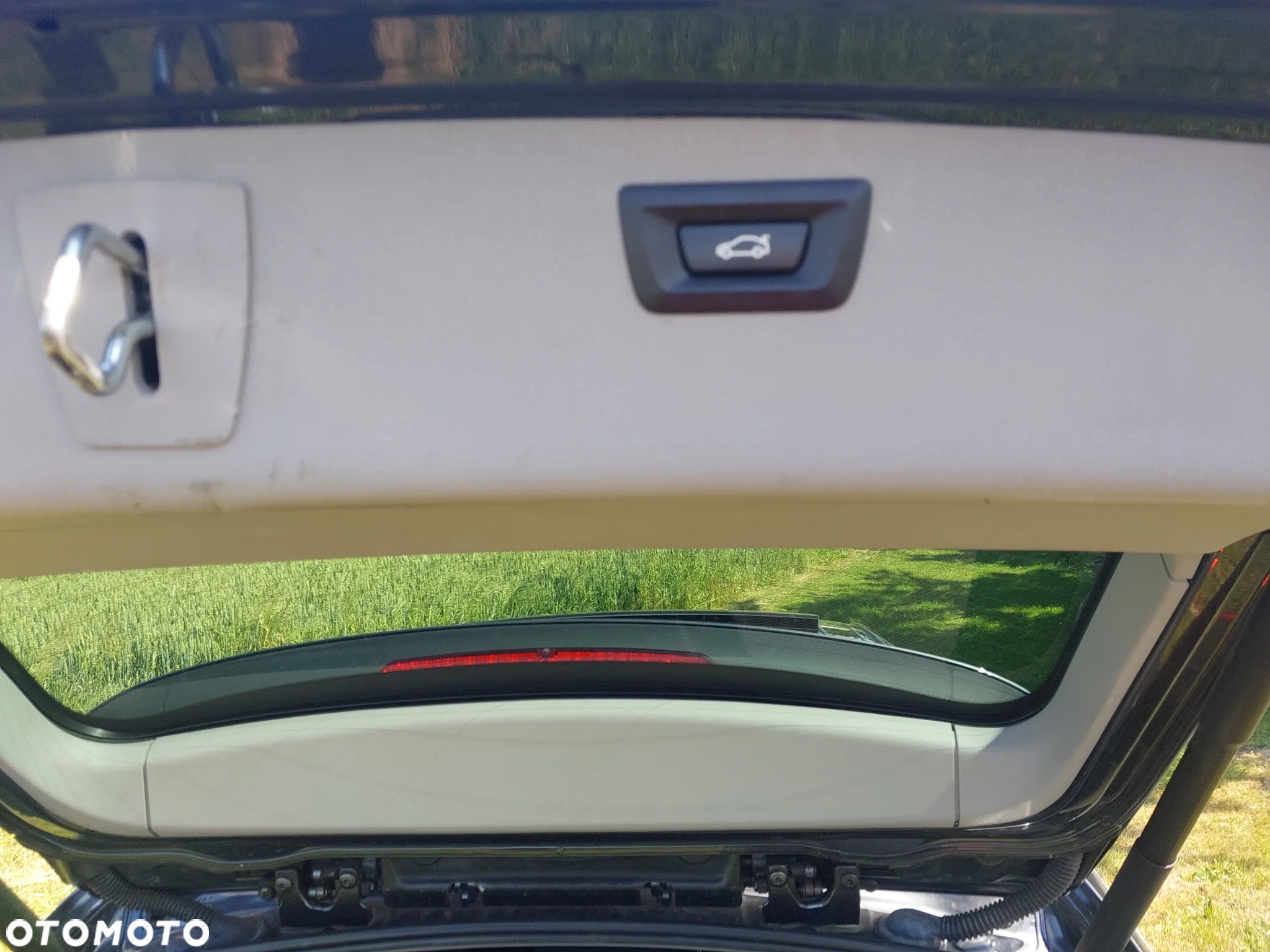 BMW Seria 3 318d Touring - 15