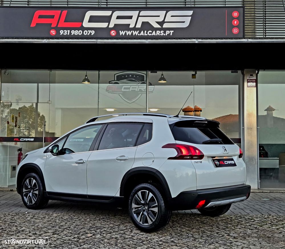 Peugeot 2008 1.2 PureTech Allure - 6