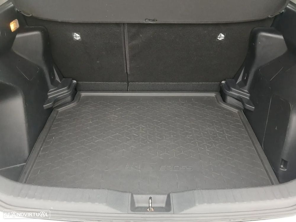 Toyota Yaris Cross 1.5 HDF Comfort Plus - 42