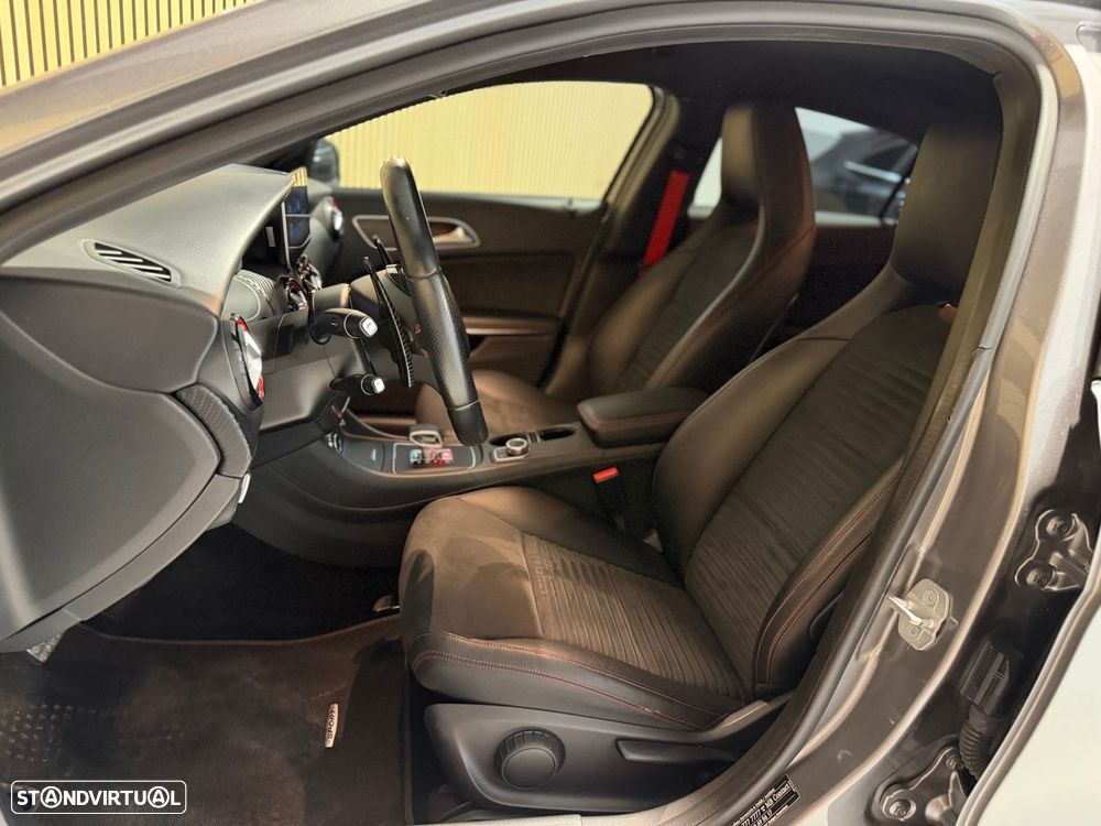 Mercedes-Benz A 45 AMG 4Matic Speedshift 7G-DCT - 7