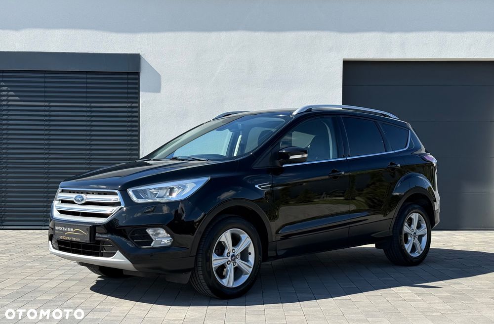 Ford Kuga 1.5 EcoBoost 2x4 Titanium - 2