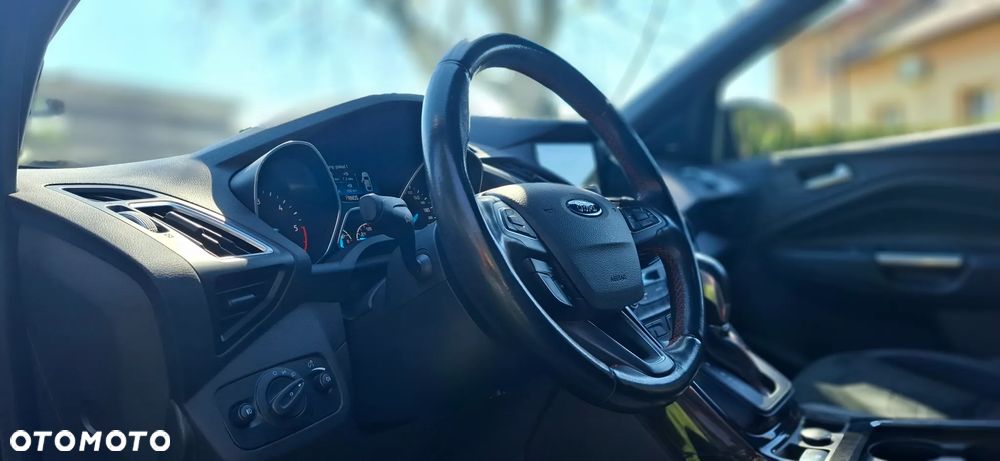 Ford Kuga 2.0 TDCi AWD ST-Line - 23