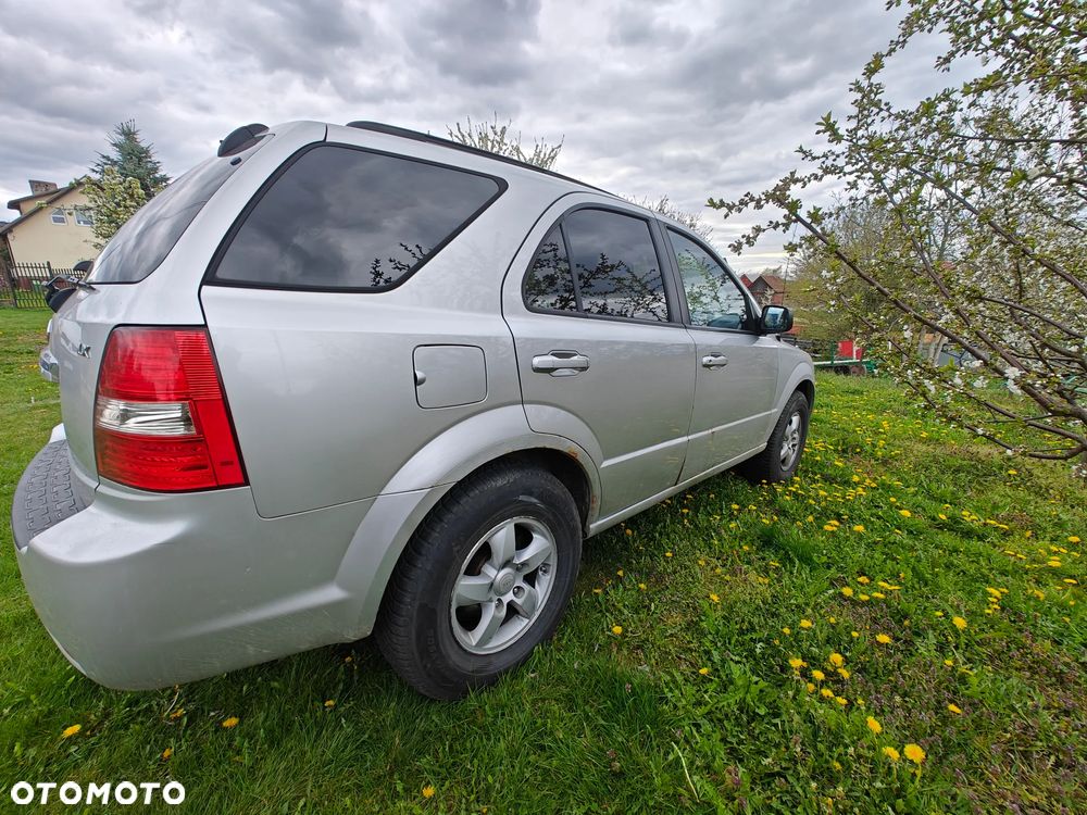 Kia Sorento 3.3 V6 LX - 4