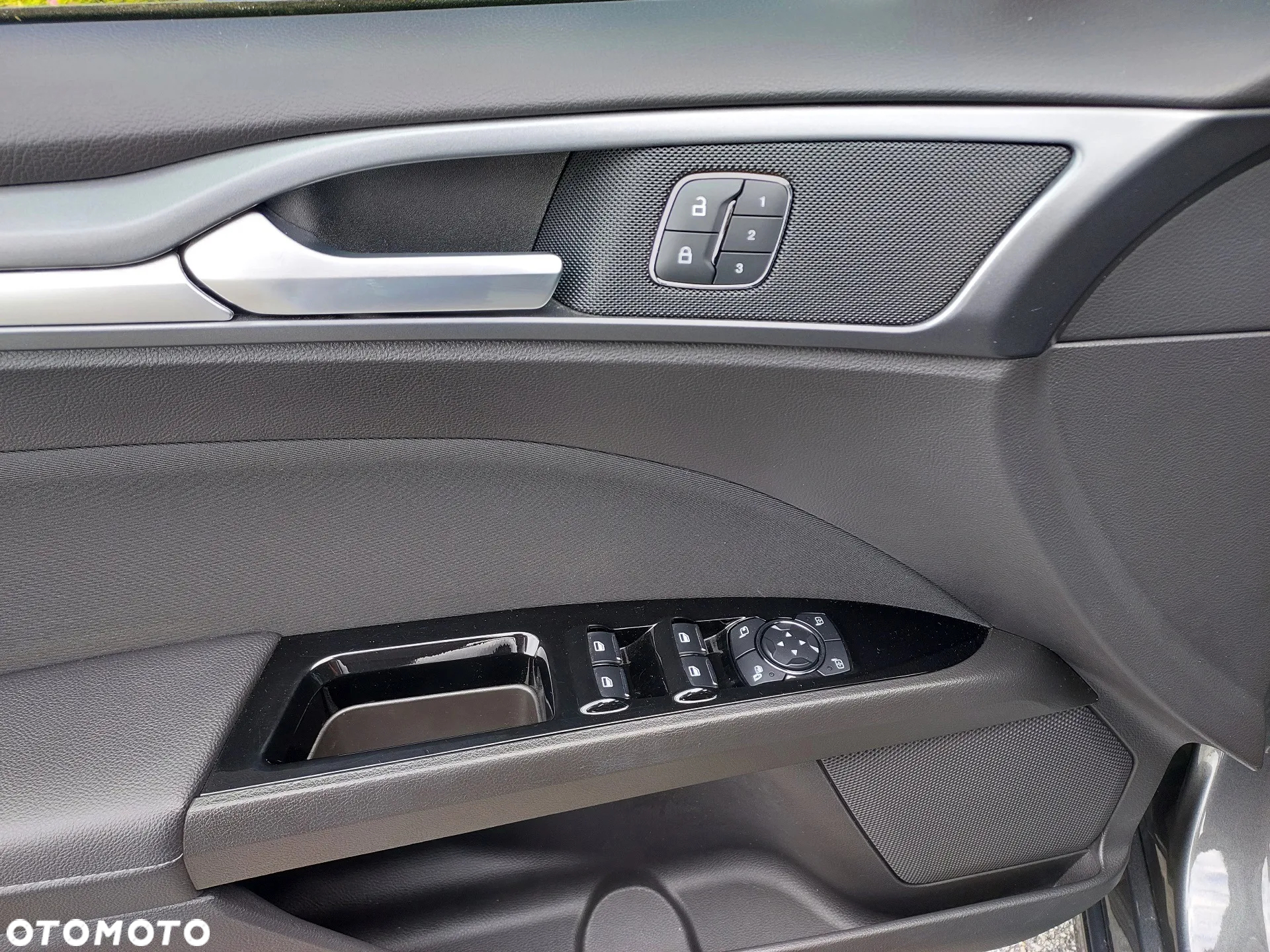 Ford Mondeo 2.0 TDCi Start-Stopp PowerShift-Aut Titanium - 35