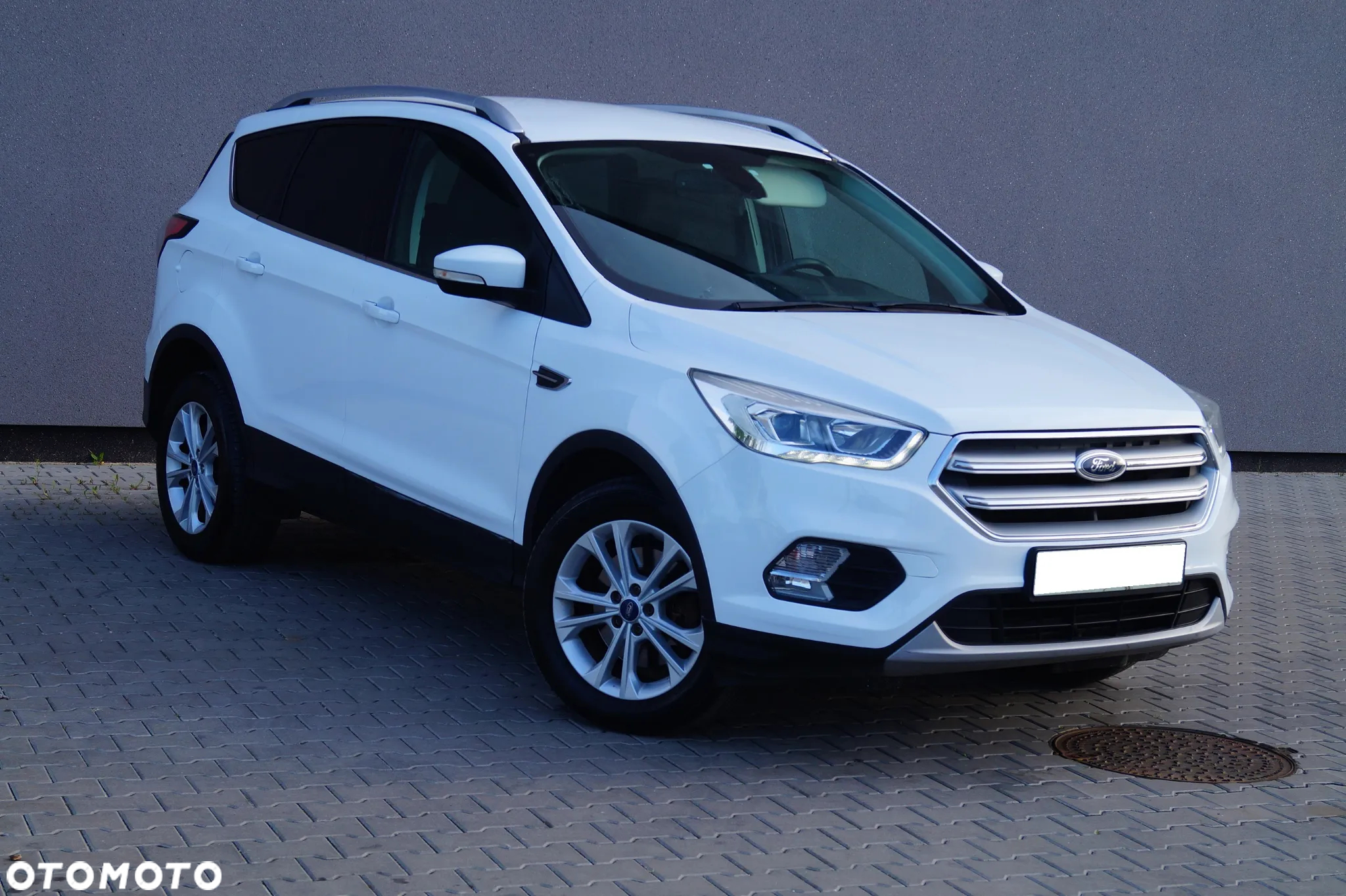 Ford Kuga 2.0 TDCi FWD Titanium Plus - 11