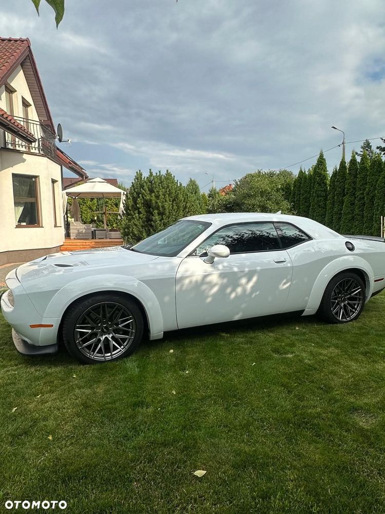 Dodge Challenger 6.4 Scat Pack - 19