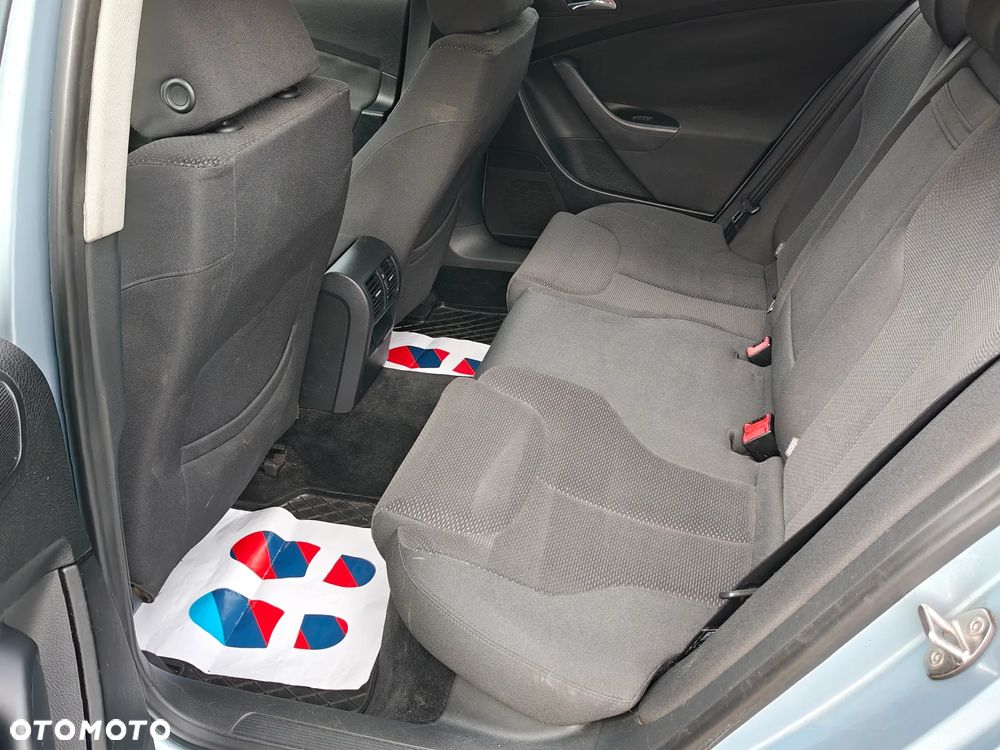 Volkswagen Passat 2.0 FSI Comfortline - 10