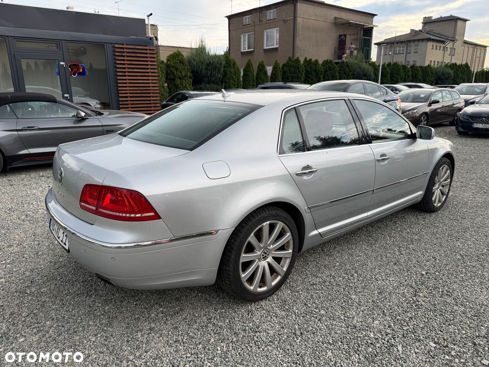 Volkswagen Phaeton 4.2 V8 4MOTION Automatik (5 Sitzer) - 21