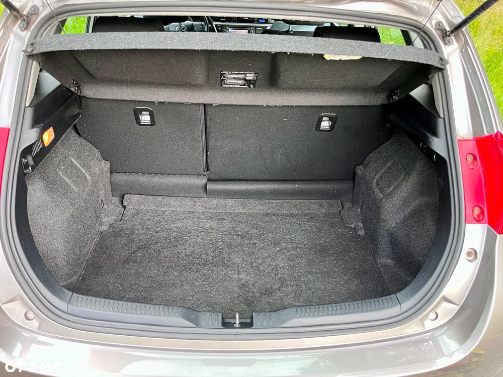 Toyota Auris 1.33 VVT-i Active - 18