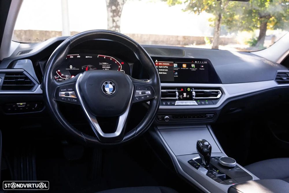 BMW 330 e Line Luxury Auto - 8