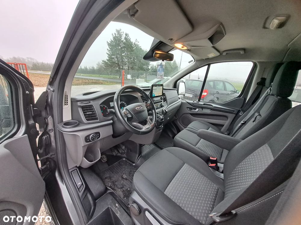 Ford Transit Custom - 13