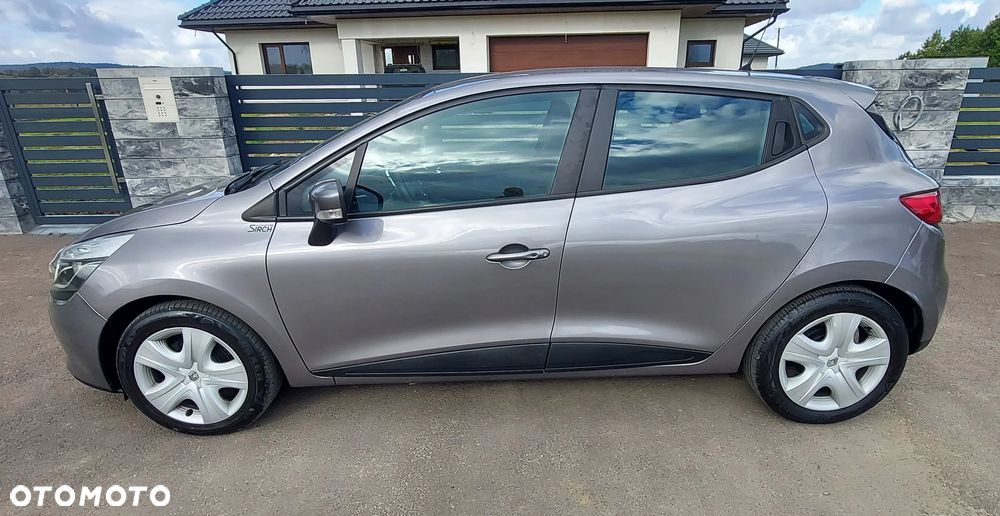 Renault Clio 1.2 16V 75 Experience - 17