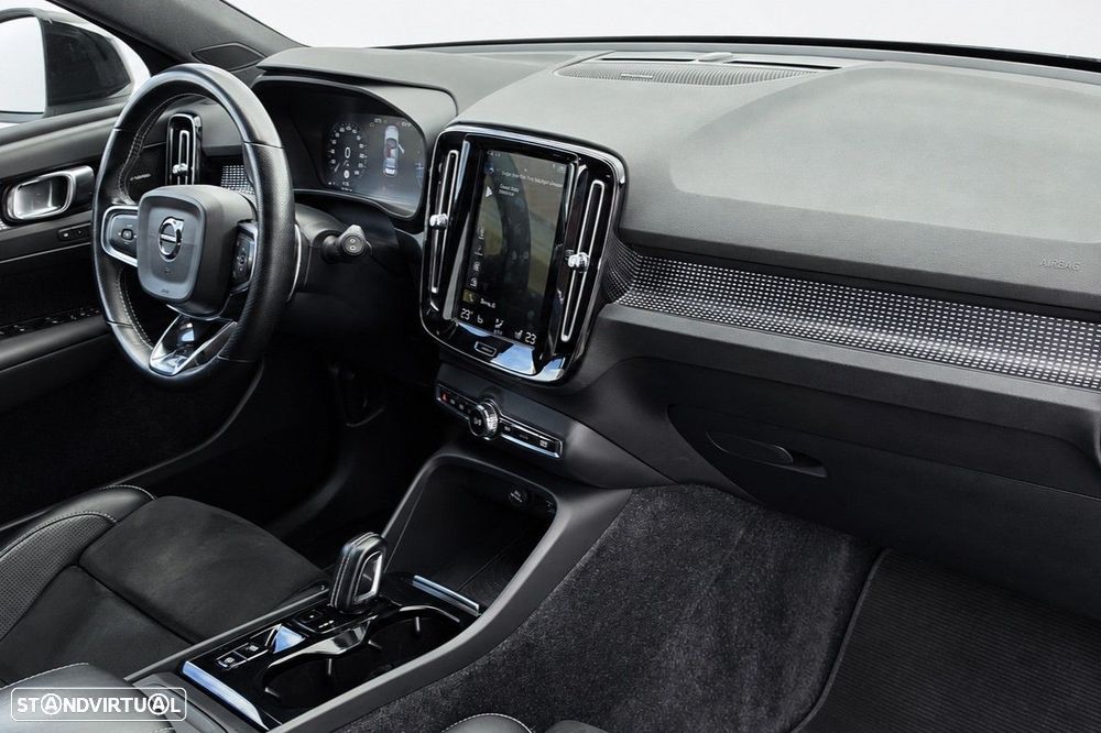 Volvo XC 40 2.0 D4 R-Design AWD - 16