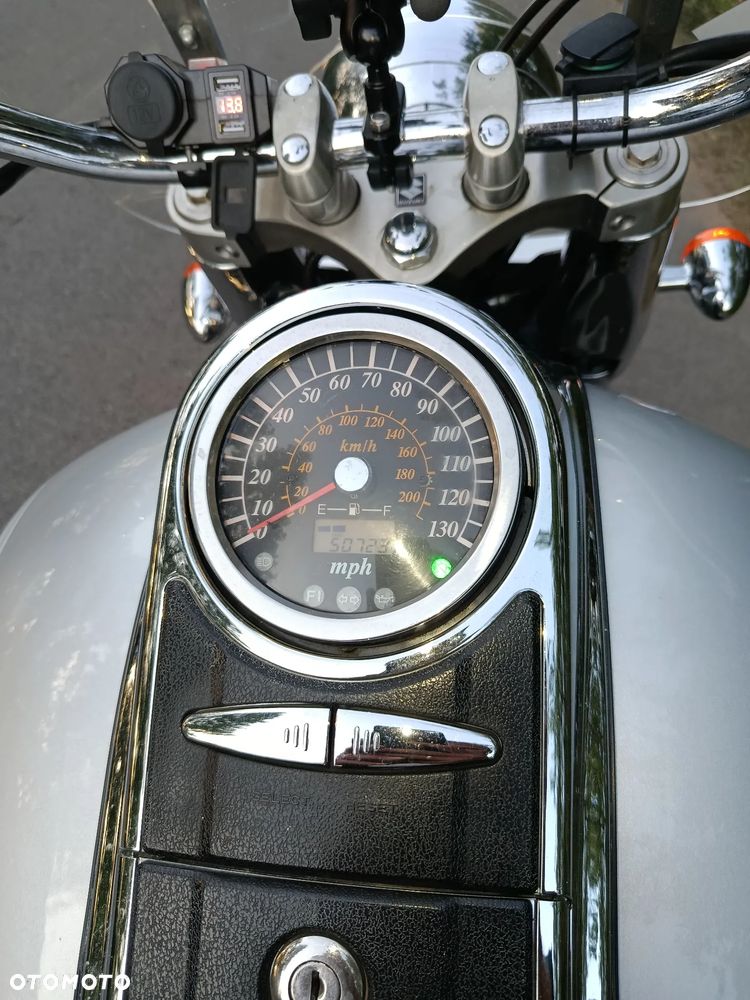 Suzuki VL 1500 Intruder LC - Boulevard C90 - 4