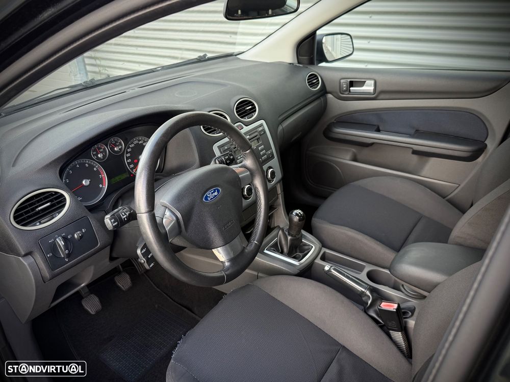 Ford Focus 1.4 16V Sport - 7