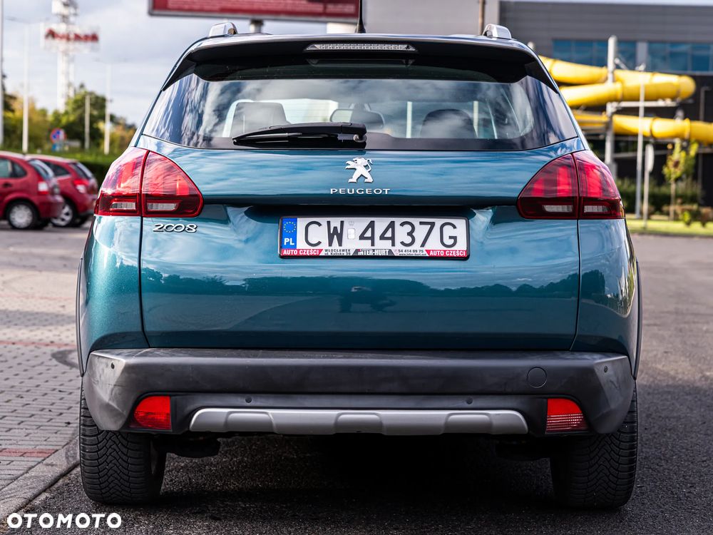 Peugeot 2008 1.2 Pure Tech Allure S&S EAT6 - 4