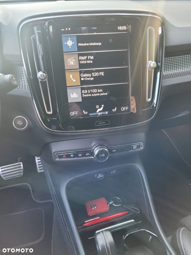 Volvo XC 40 T4 R-Design - 22