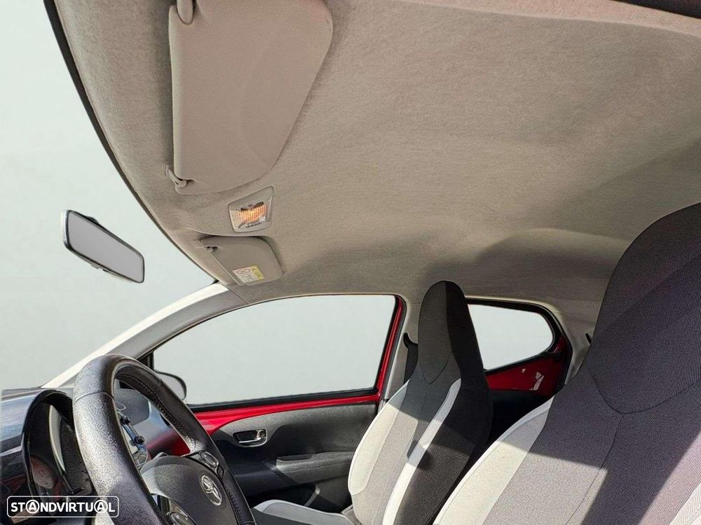 Toyota Aygo 1.0 X-Play+X-Touch - 16