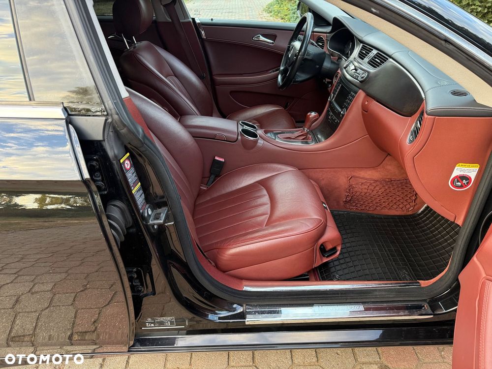 Mercedes-Benz CLS - 10