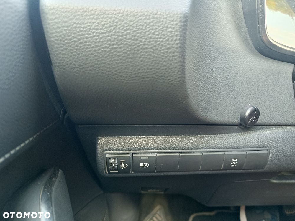 Toyota Corolla - 7