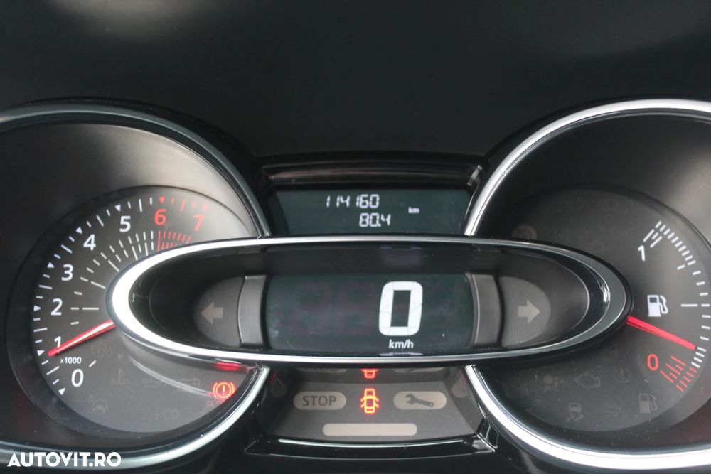 Renault Clio - 23
