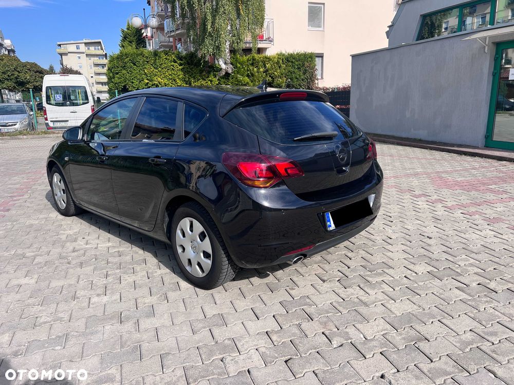 Opel Astra - 4