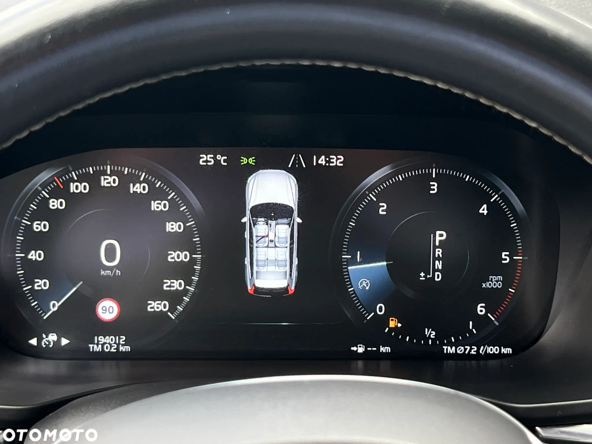 Volvo XC 60 D5 AWD R-Design - 38