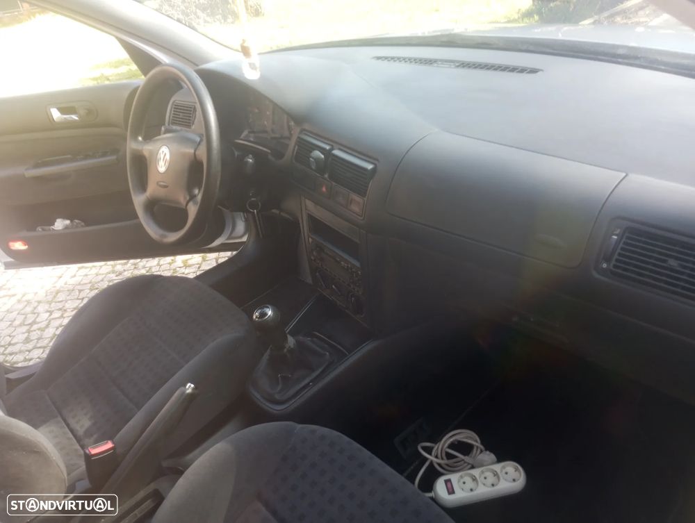 VW Golf 1.4i Confortline JE - 6