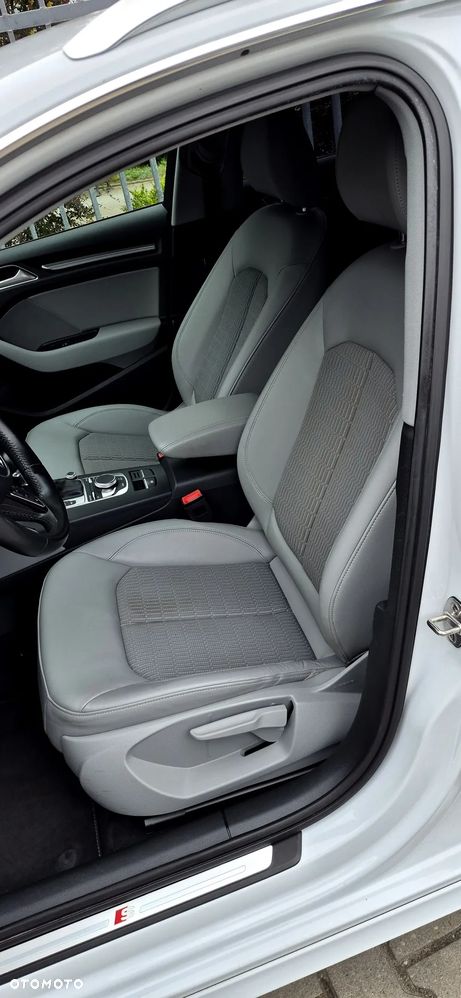 Audi A3 Sportback 2.0 TDI (clean diesel) S tronic S line Sportpaket - 14