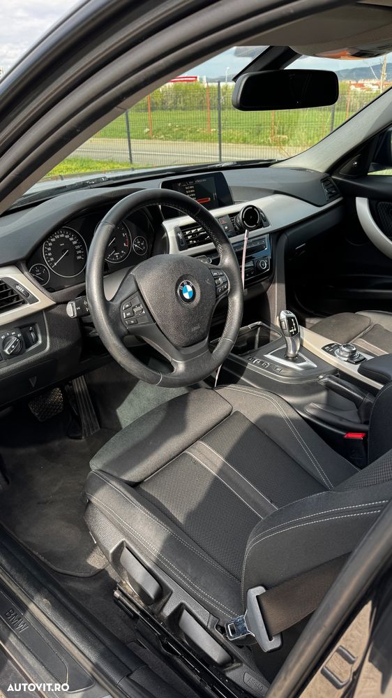 BMW Seria 3 320d Aut. Efficient Dynamics Edition - 9
