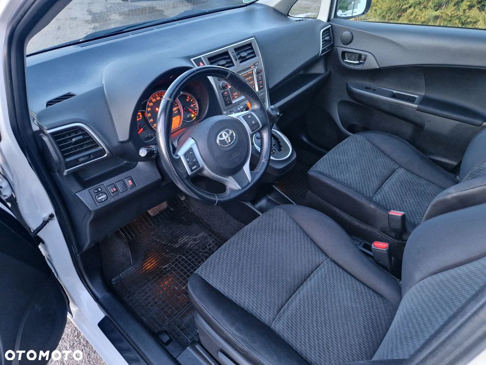 Toyota Verso S 1.33 Premium MS - 9