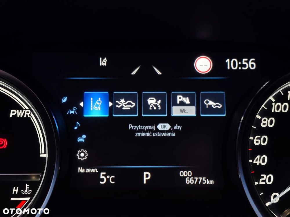 Toyota Camry 2.5 Hybrid Comfort CVT - 23