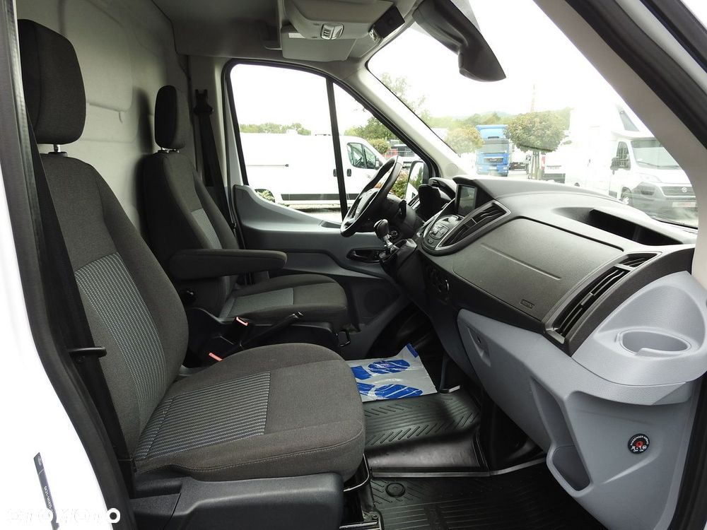 Ford TRANSIT FURGON CHŁODNIA  0*C FUNKCJA GRZANIA ZASILANIE 230V TEMPOMAT NAWIGACJA KLIMATYZACJA LEDY  130KM - 39