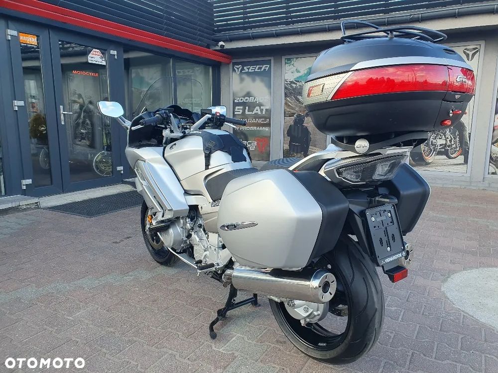 Yamaha FJR - 5