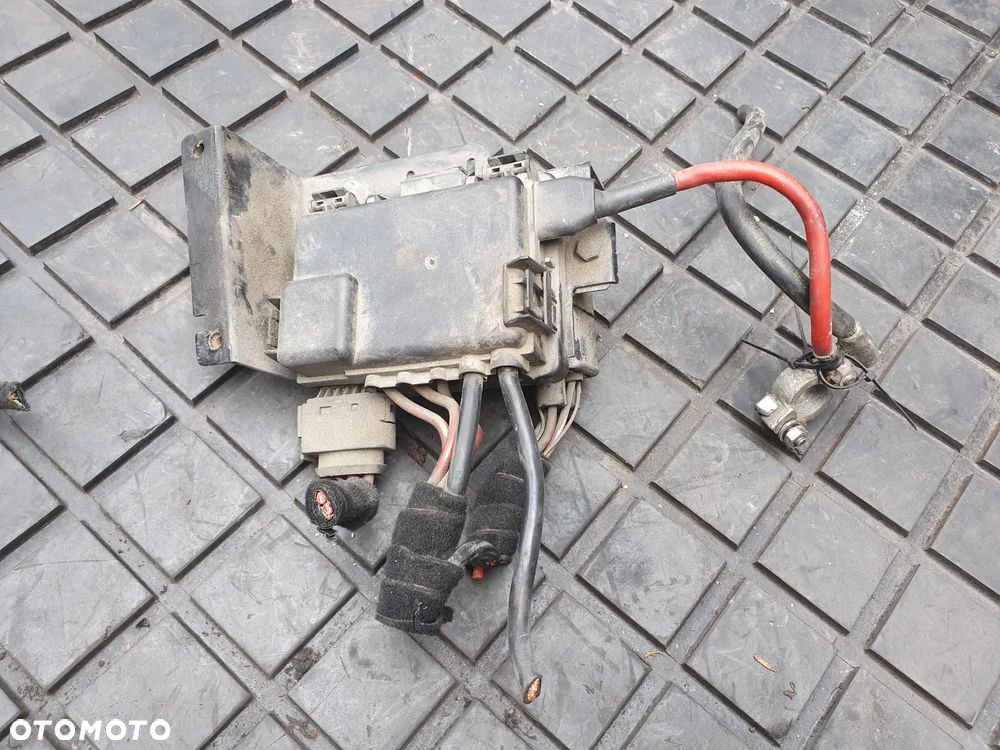 SKRZYNKA BEZPIECZNIKÓW Volkswagen Sharan 7M3937548B 1.9 TDI - 1
