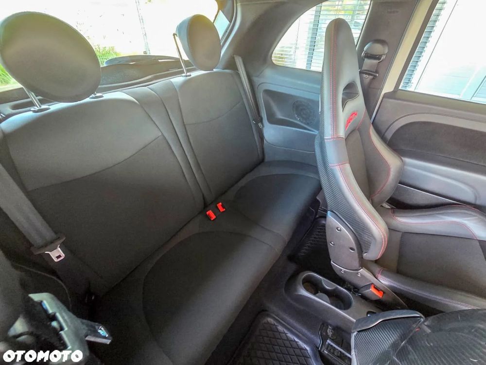 Abarth 695 - 17